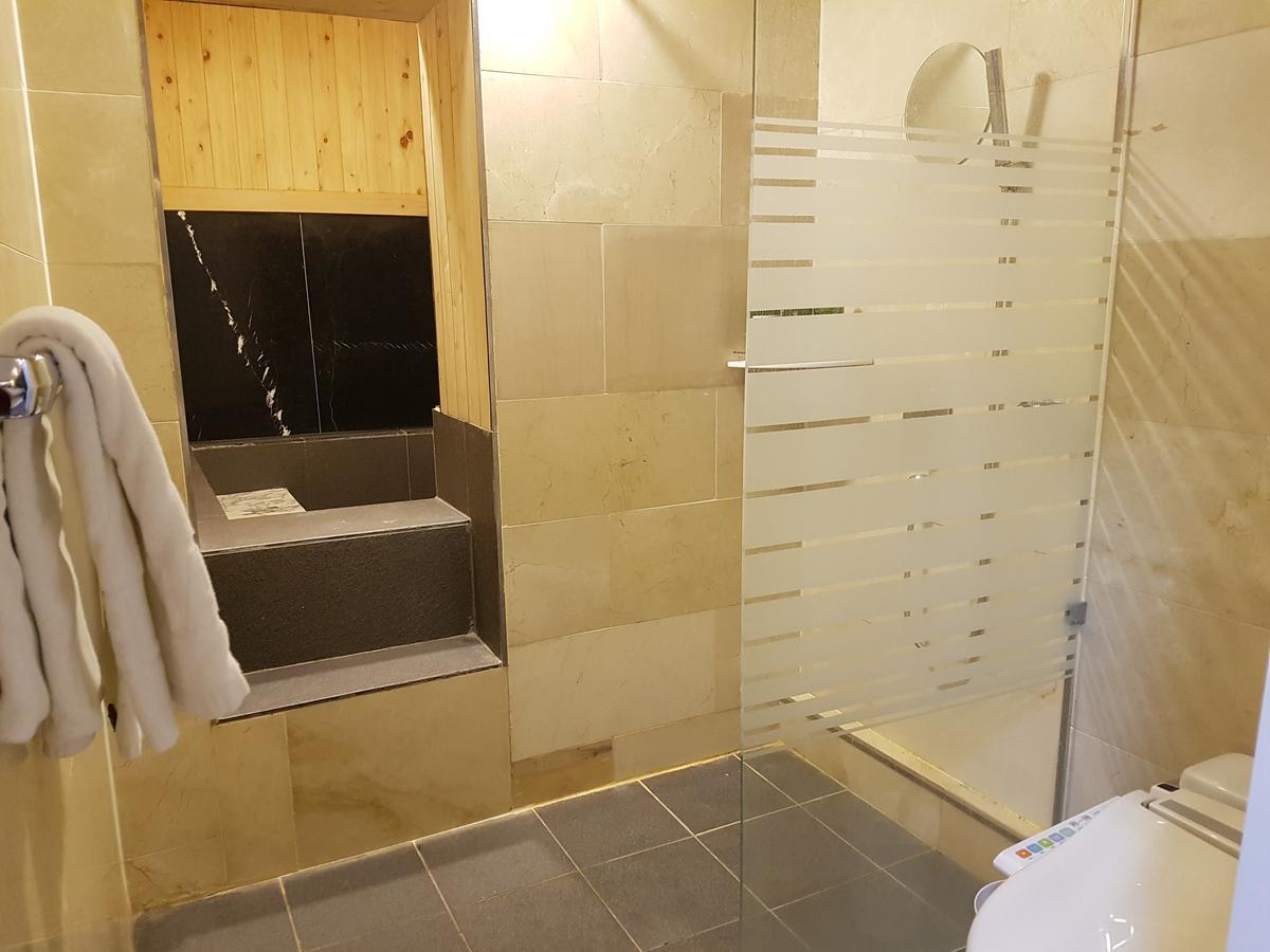 Bandal Hotel Puszan Kültér fotó