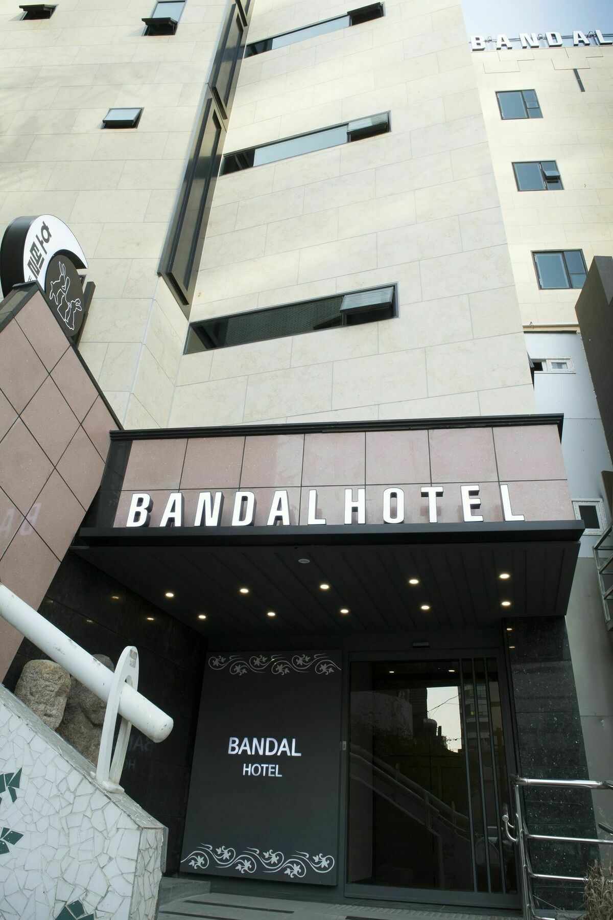 Bandal Hotel Puszan Kültér fotó